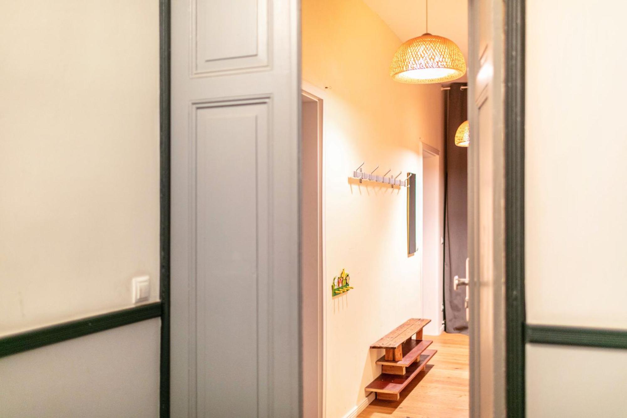 Schoene Dreizimmerwohnung Apartment *