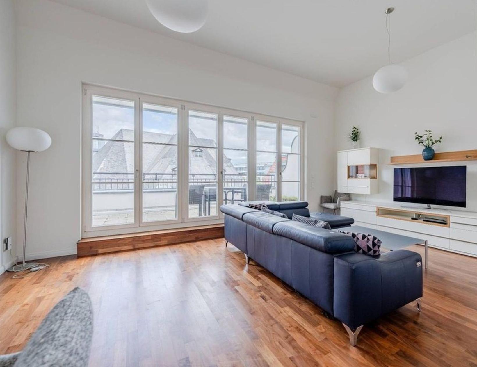 Elegant Penthouse - Alexanderplatz Apartment *