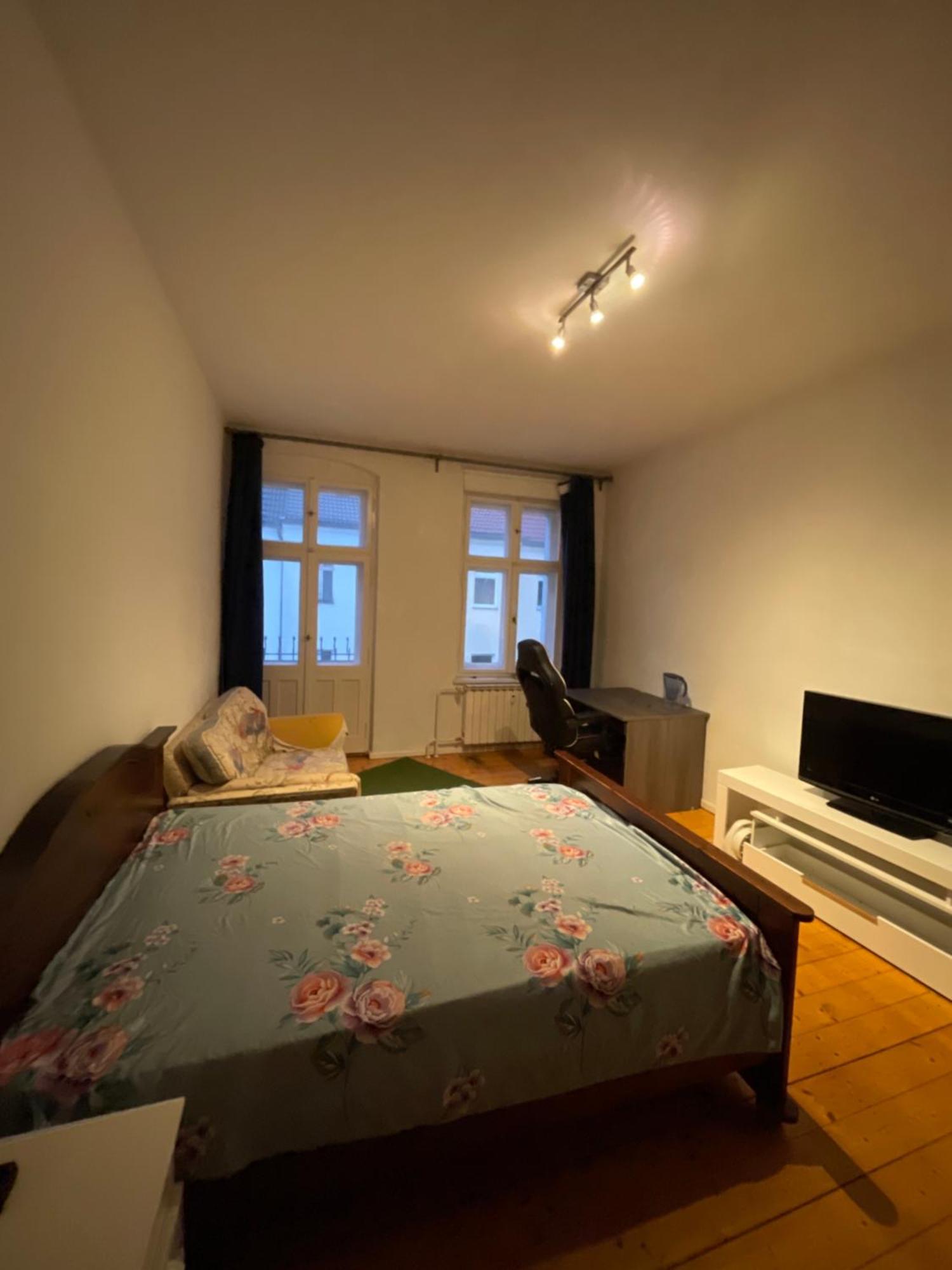 1 Berlin