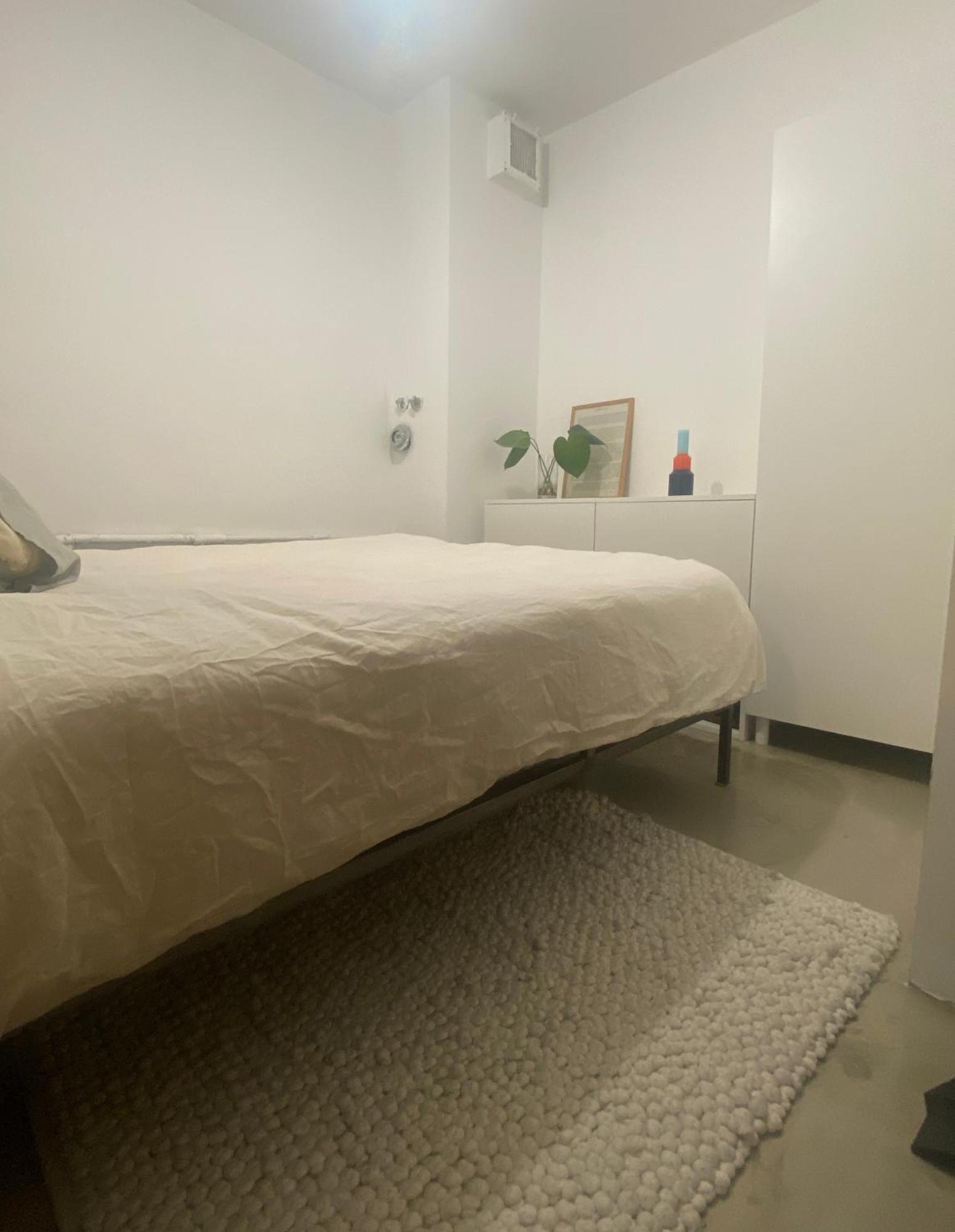Guest house Modern Sunny Flat In Neukolln *