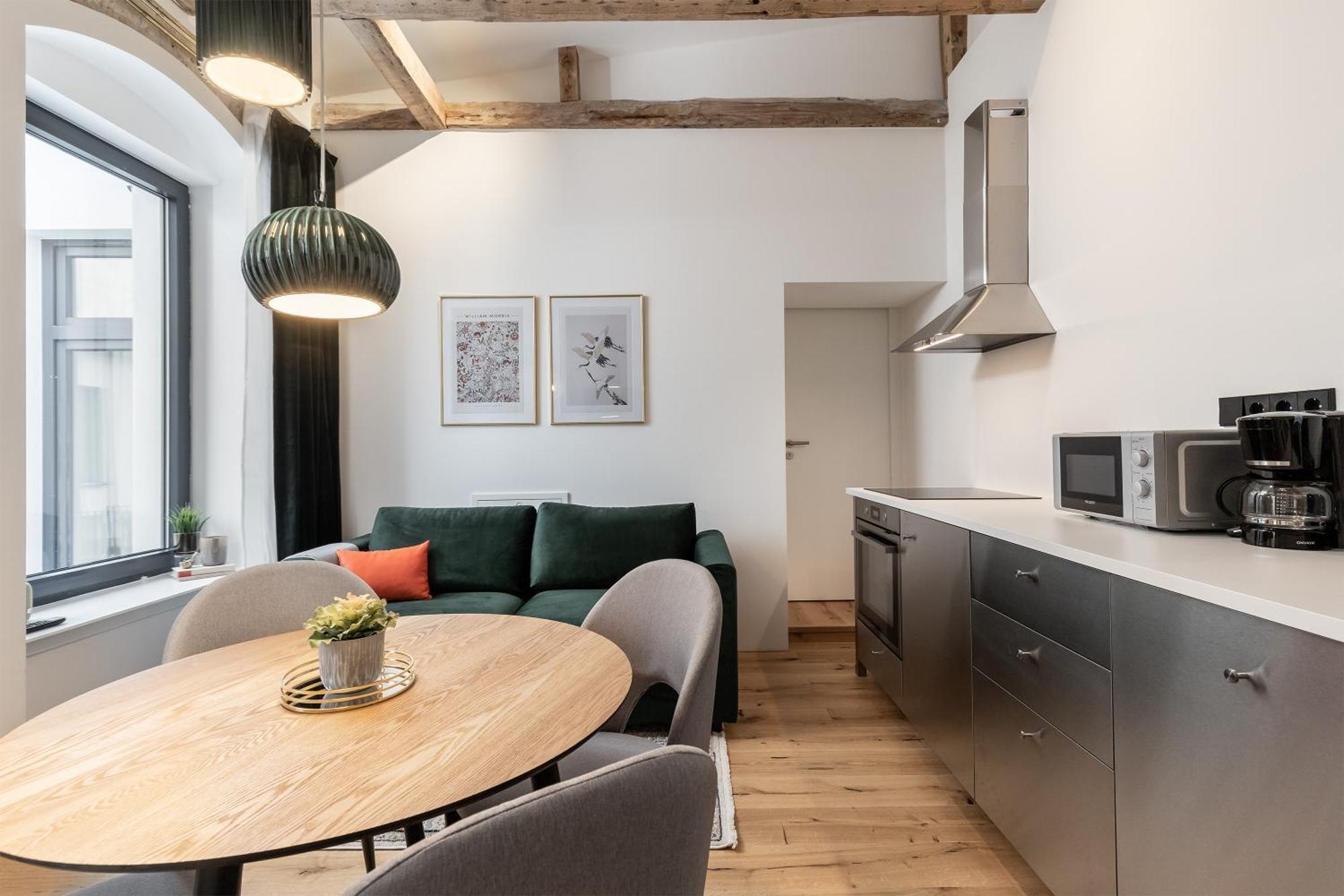 Coolest In Berlin, Easy Check-in, Close To Center, Stylish & Cozy Maisonette #4 Apartment