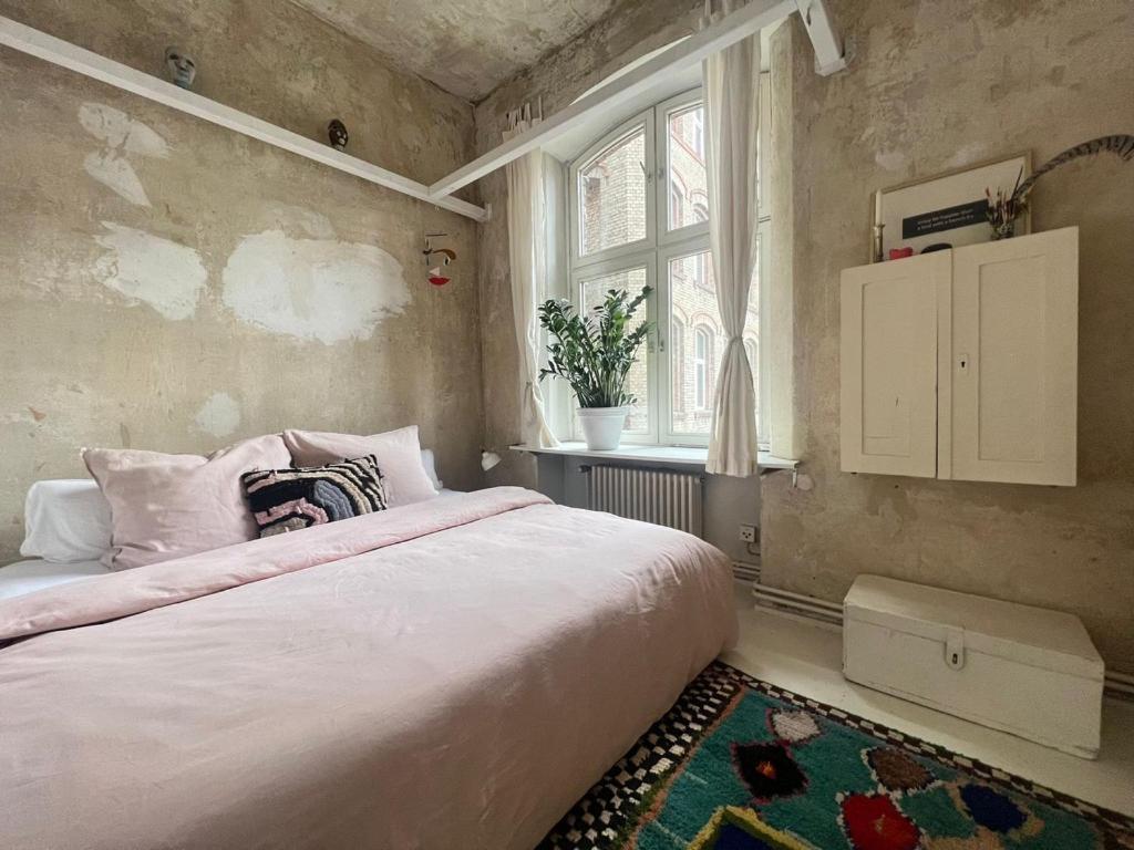 Artisanal Warehouse Conversion Apartment *