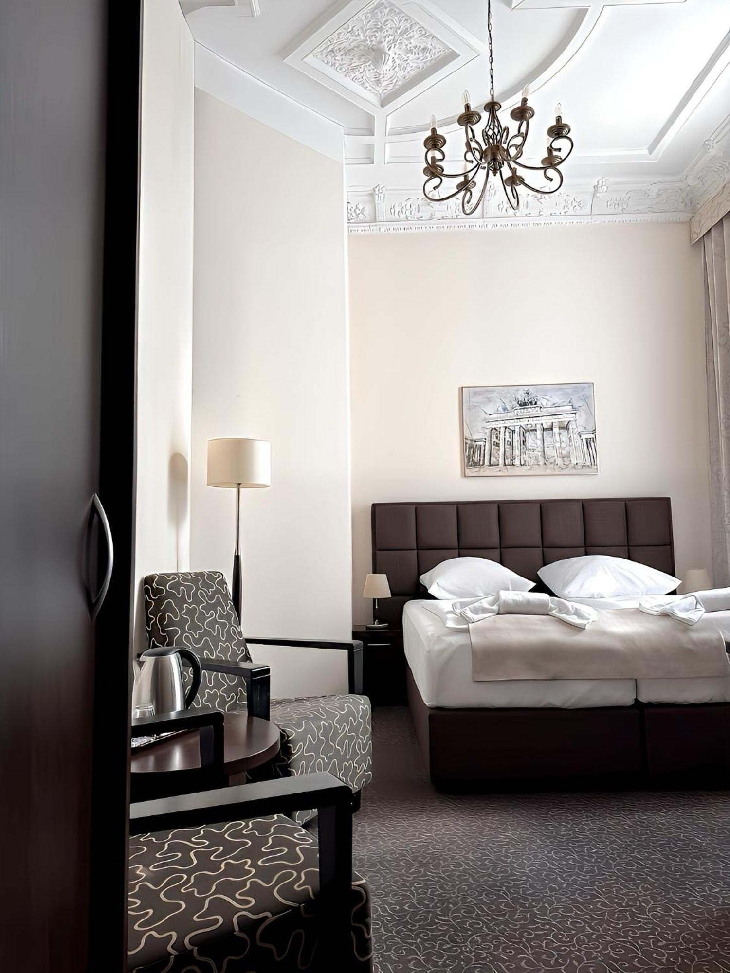Upper Kurfuerstendamm Hotel 3*