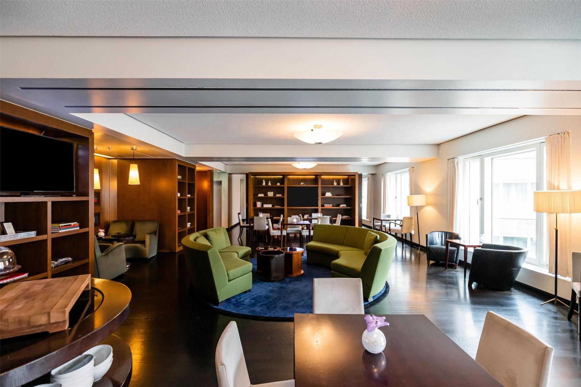 Grand Hyatt Hotel 5*