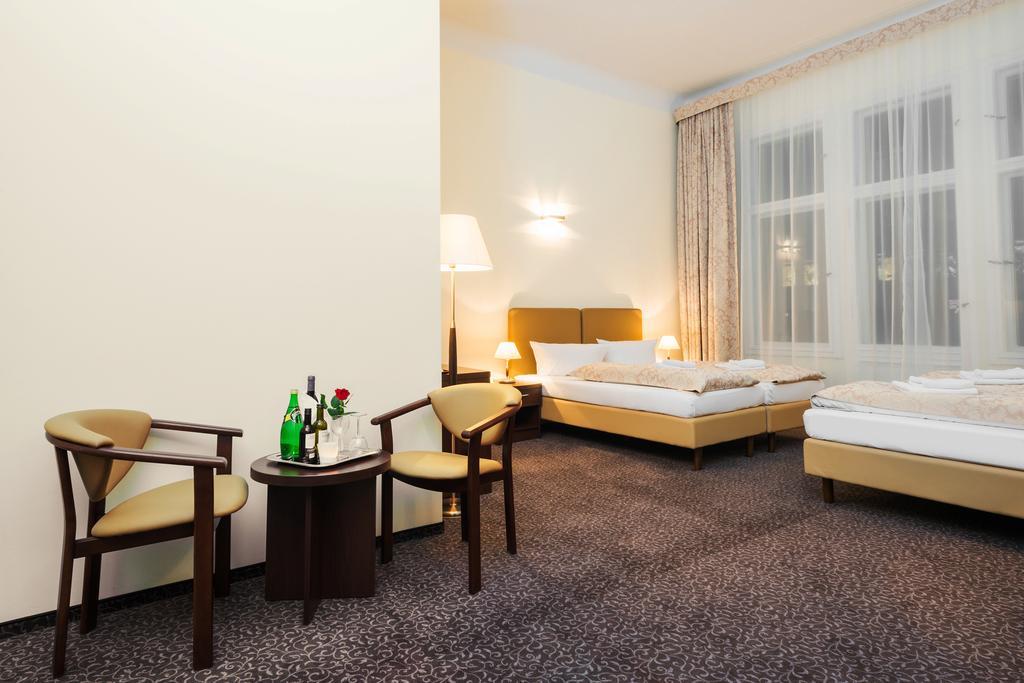 Hotel Upper Kurfuerstendamm 3*