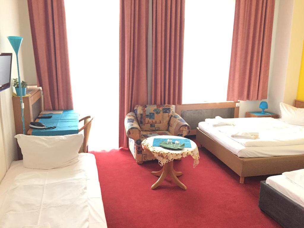 Hotel Delta 2*