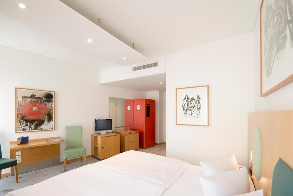 Radisson Red Kudamm Hotel