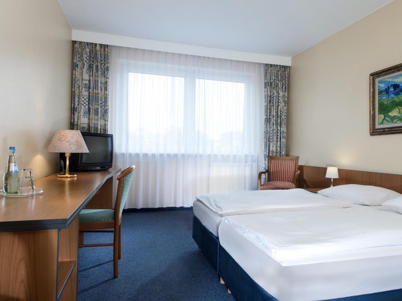 Good Morning + East 3* Berlin