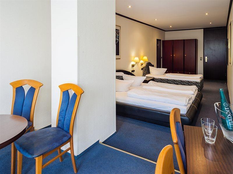 Hotel Panorama Am Kurfuerstendamm 3*