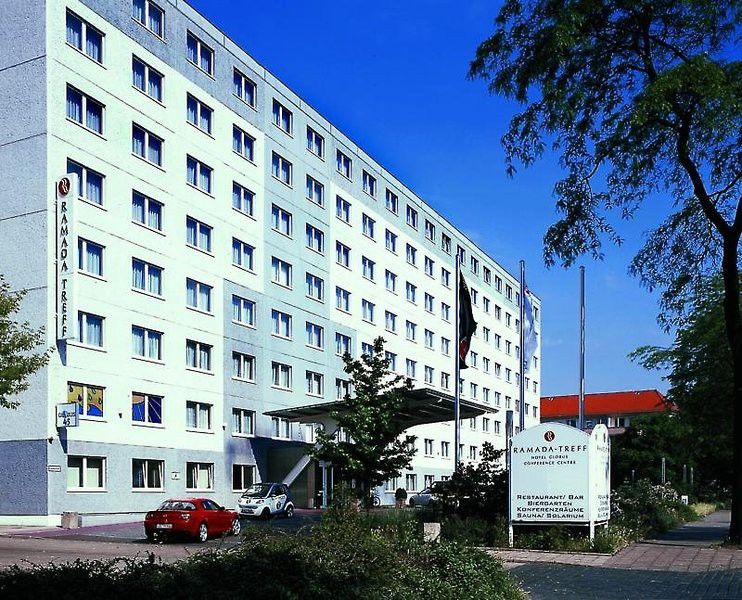 Good Morning + East 3* Berlin
