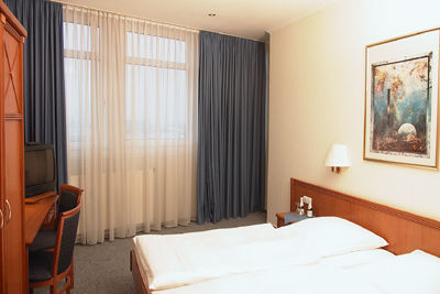 Panorama Am Kurfuerstendamm 3*