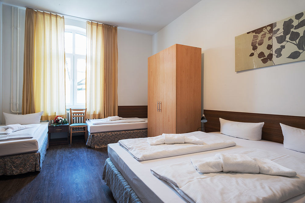 Queens Park Hotel 3*