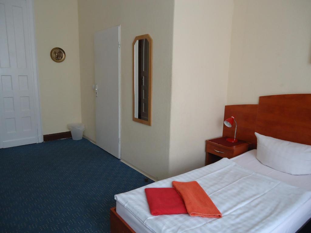 Guest house Hotel-pension Insel Rugen Berlin