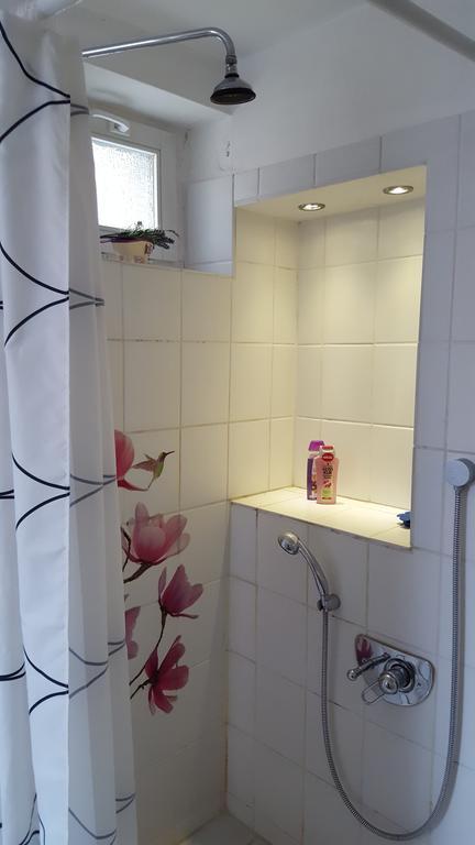 Dahlem Fu Apartment