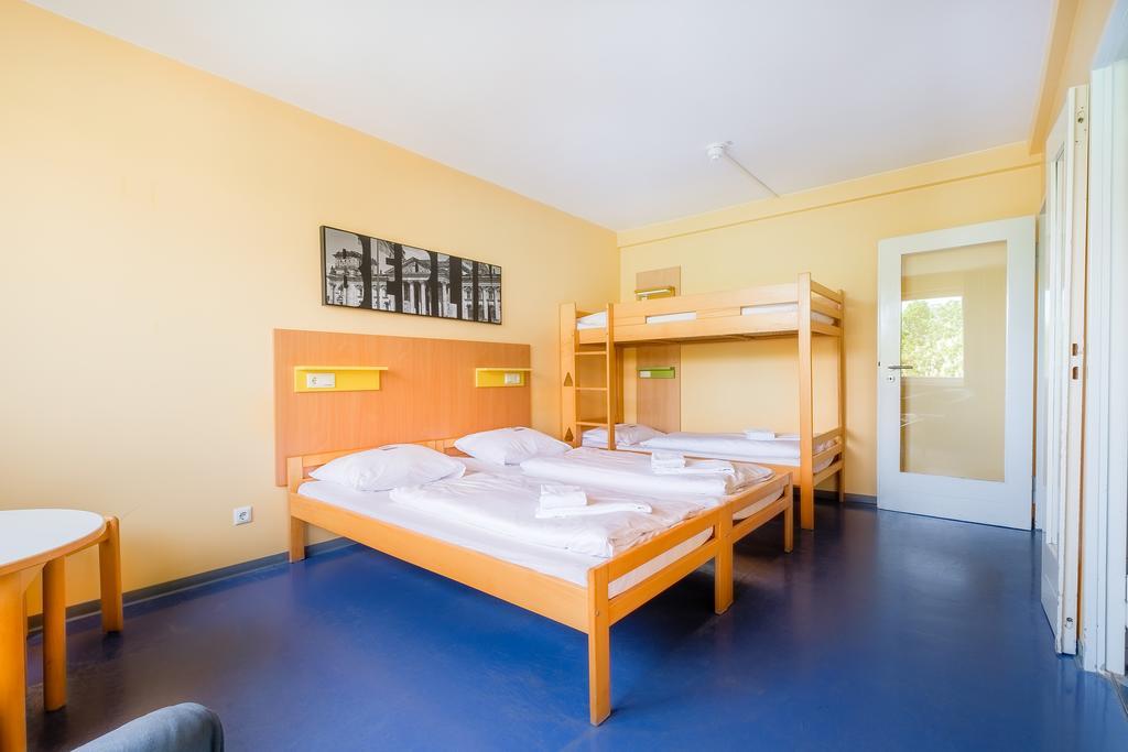 Martas Gaestehaeuser Hauptbahnhof Albergue Berlim