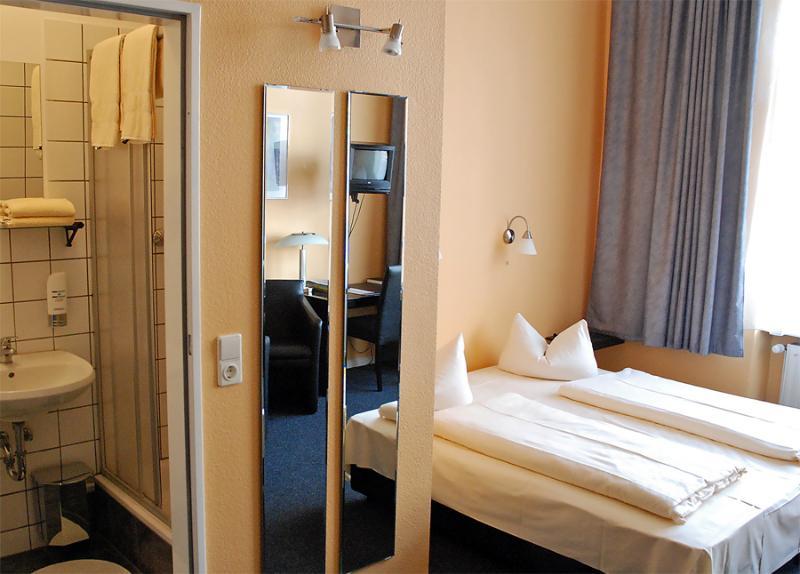 Am Hermannplatz Guest house