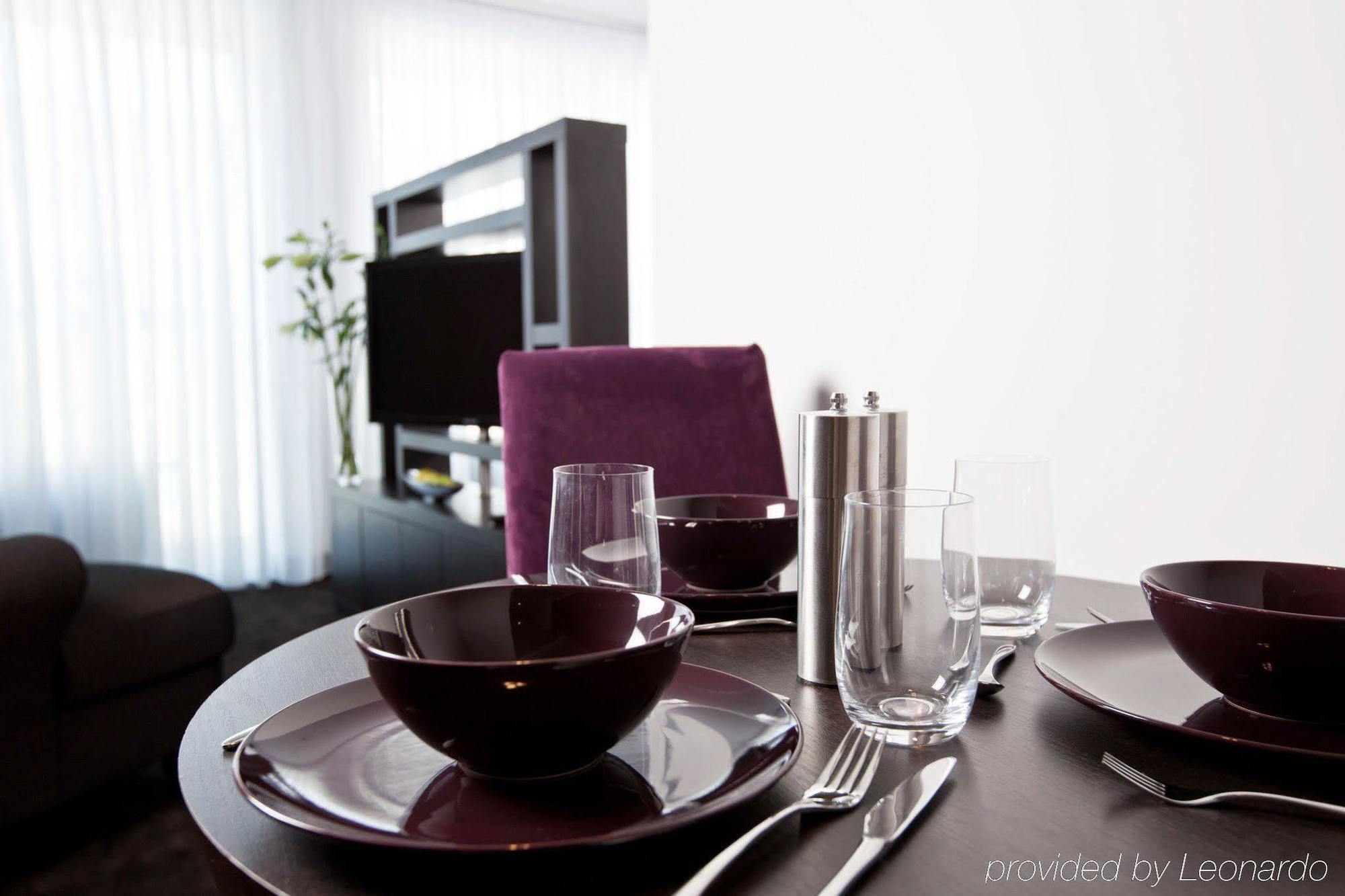 Goodman's Living Apartment *