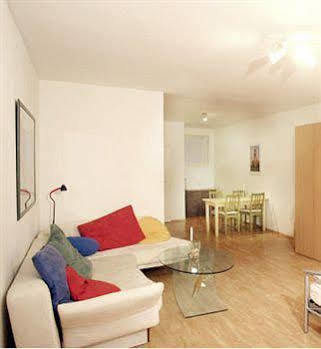 Apartment Tu Casa & *