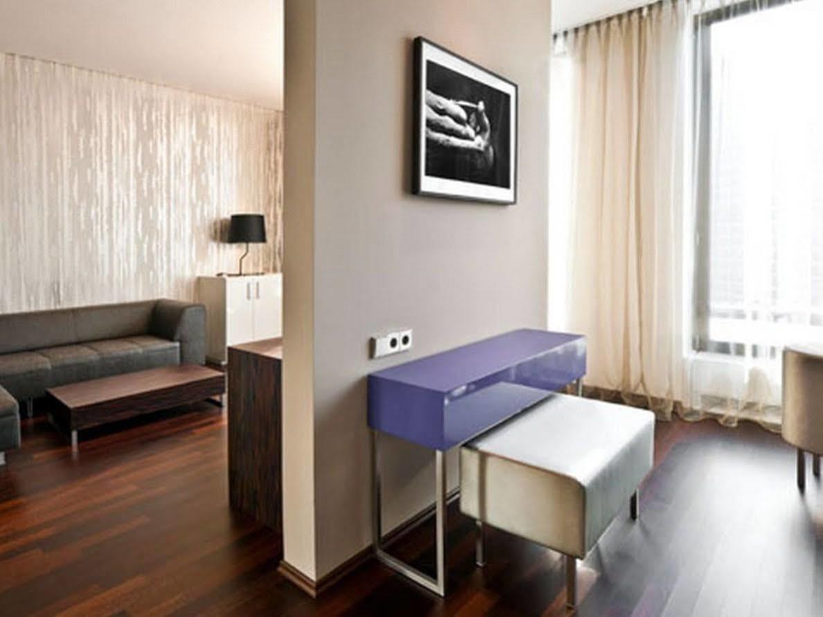 Hotel Cosmo Mitte 4*
