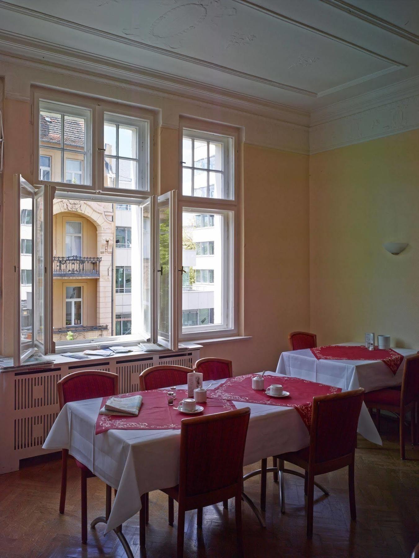 Kurfuerst Am Kurfuerstendamm 3* Berlin