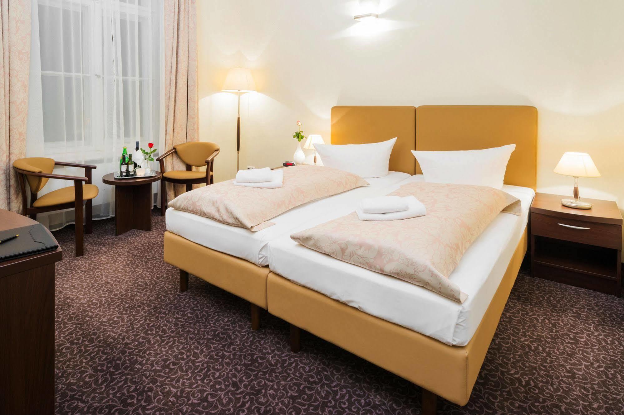 Hotel Upper Kurfuerstendamm 3*