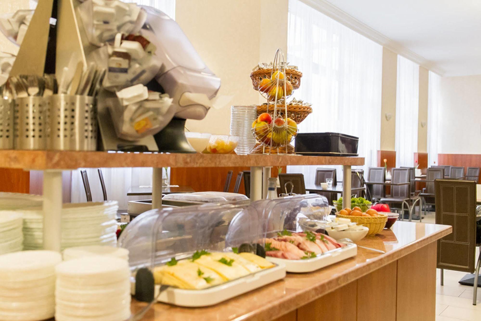 Lebensquelle Am Checkpoint Charlie Hotel 3*