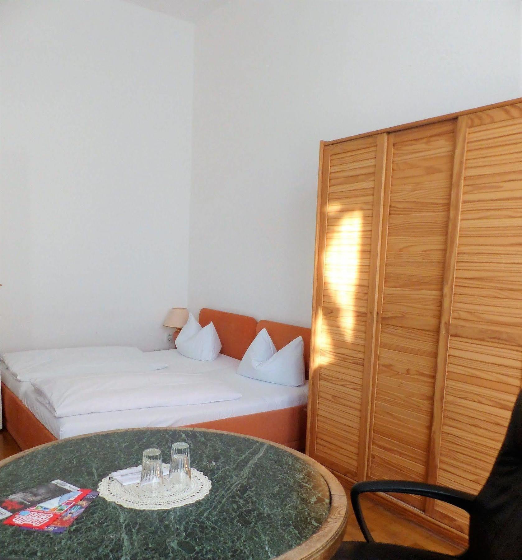 Brinn Guest house 3*