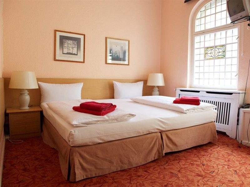 Hotel Castell Am Kurfuerstendamm 3*