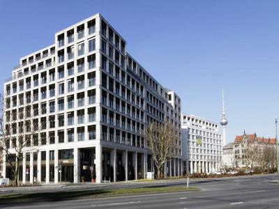 Cosmo Mitte 4*