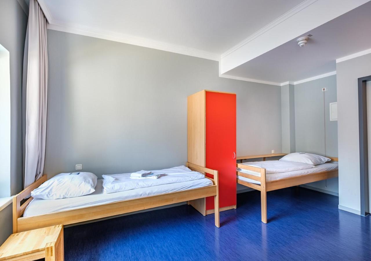 Martas Gaestehaeuser Hauptbahnhof Albergue *