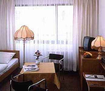 Hotel Unter Den Linden 3*