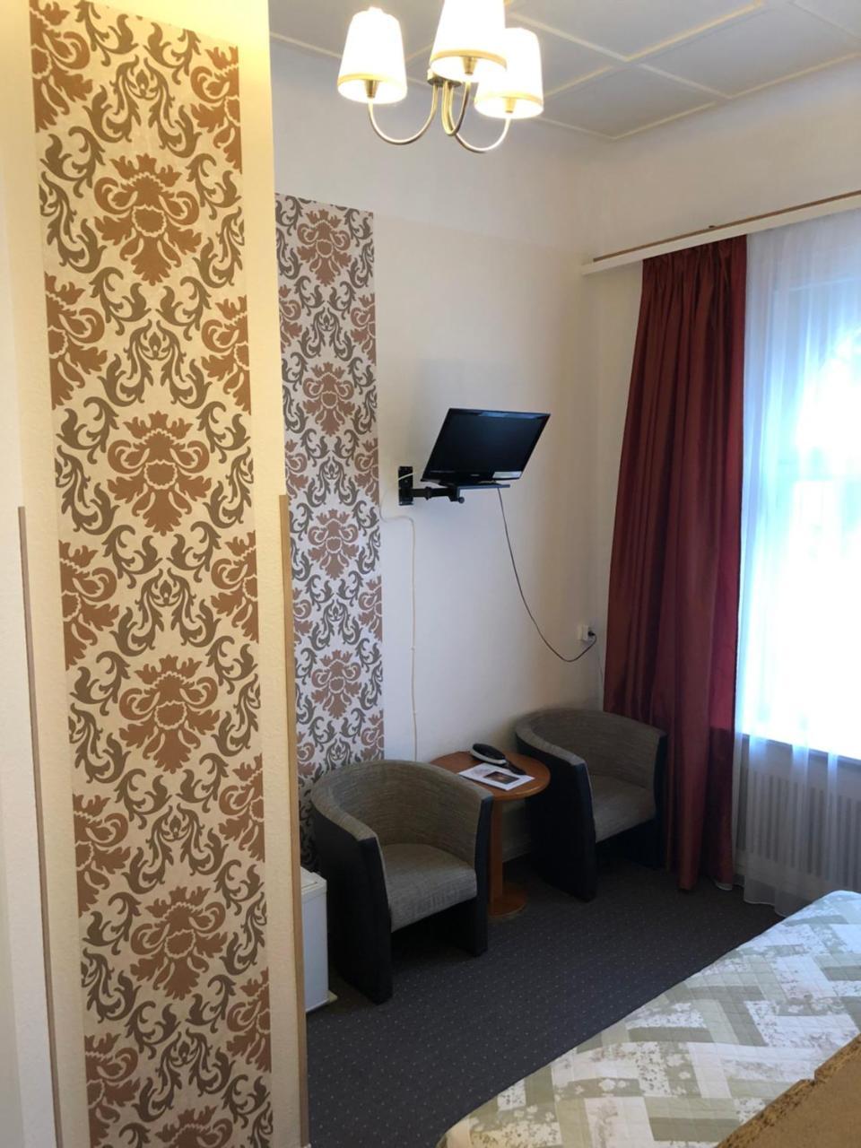 Castell Am Kurfuerstendamm 3*