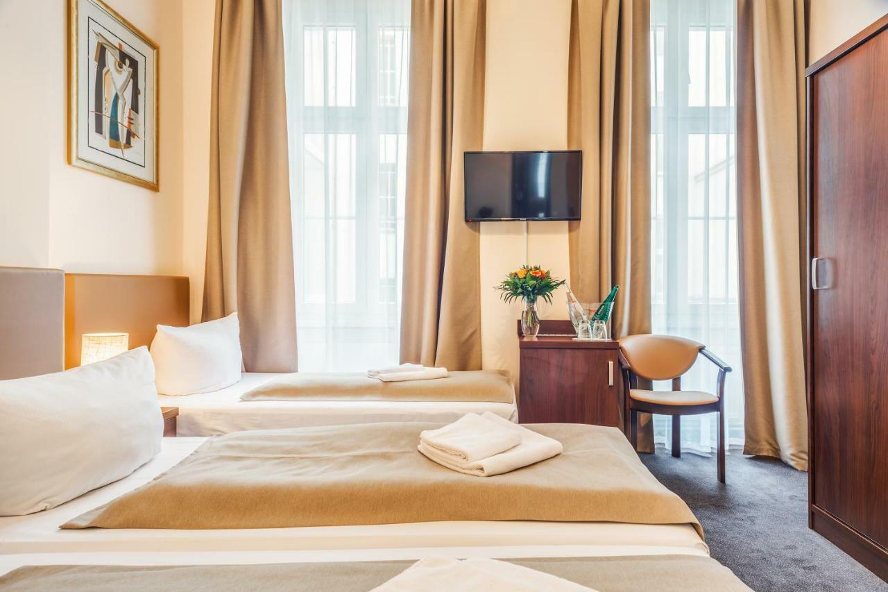 Hotel Upper Kurfuerstendamm 3*