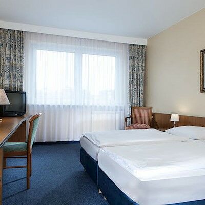 Good Morning + East Hotel