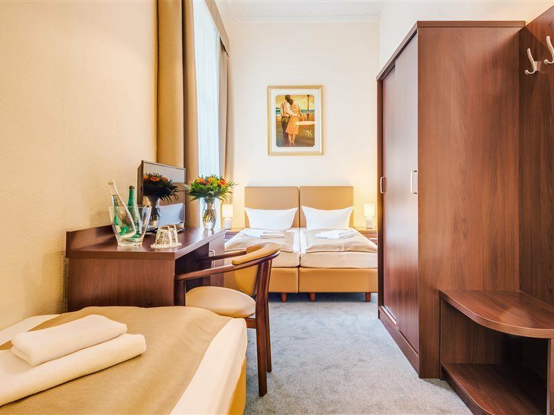 Upper Kurfuerstendamm 3* Berlin