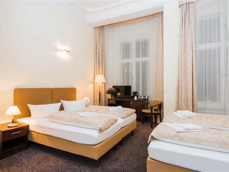 Hotel Upper Kurfuerstendamm 3*