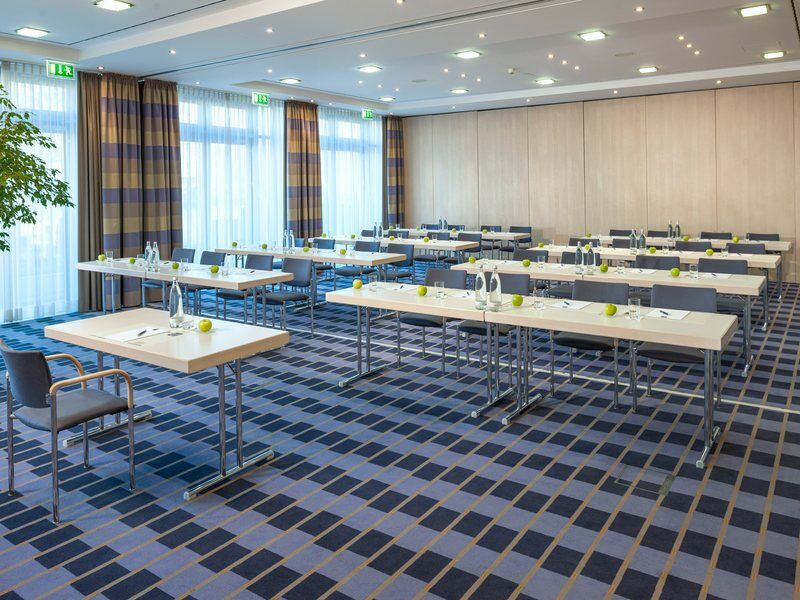 Hotel Essential By Dorint Berlin-adlershof 3*