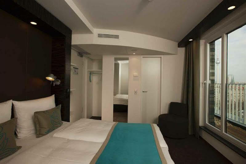 Hotel One Berlin-spittelmarkt 3*
