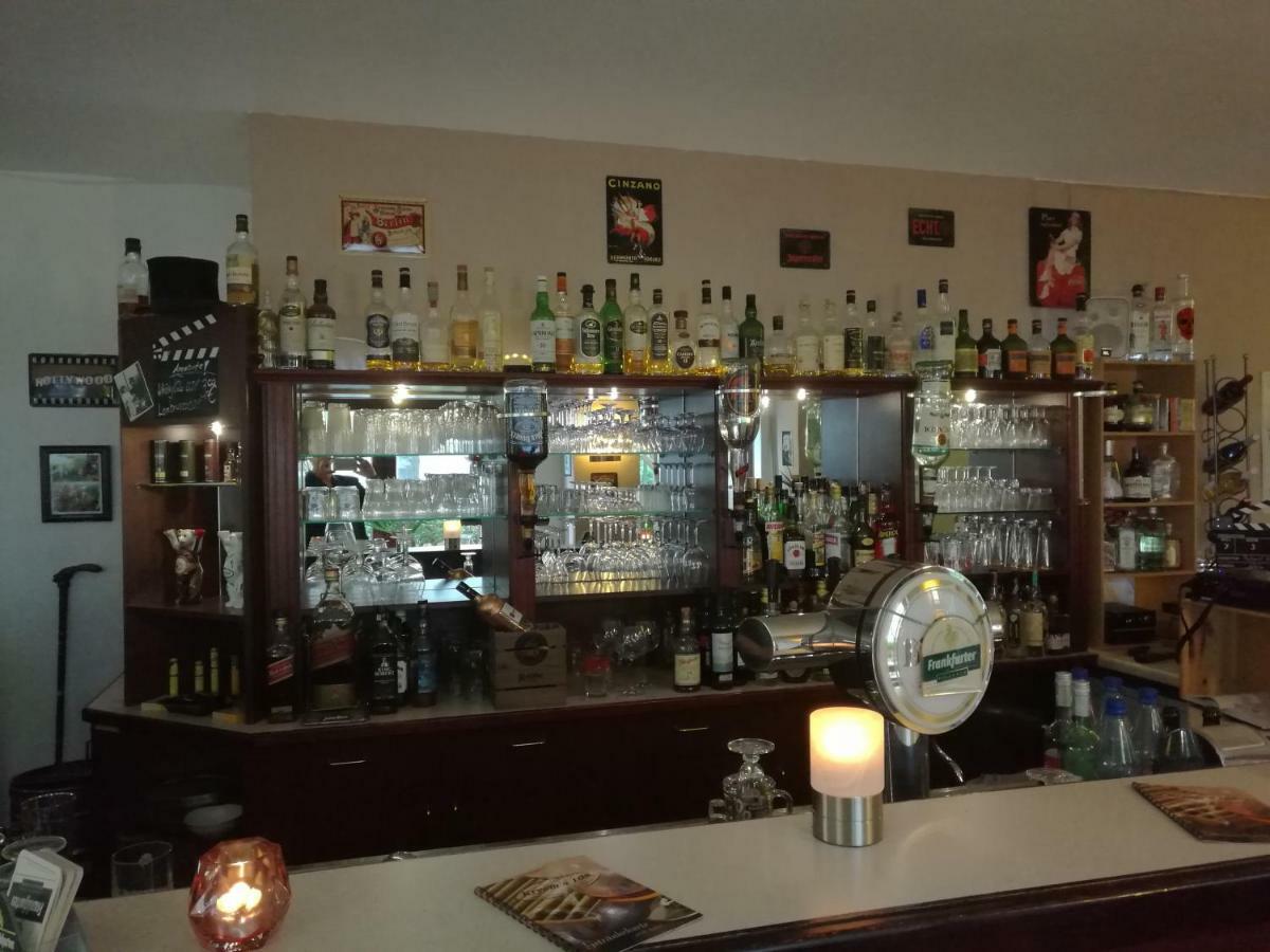 Hotel Kryom's 108 3*