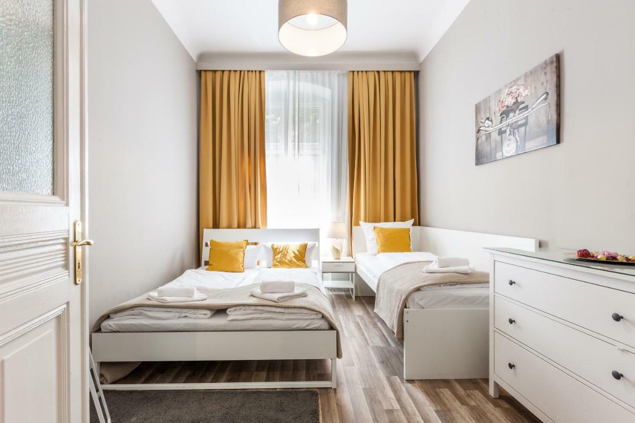 Dilo - Mygold 120 Sqm Berlim