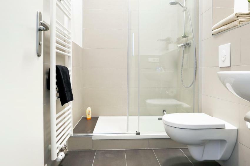 Apartamento Sc 03 By Rockchair L Superhost Status L 2 Bedrooms Boxspringbeds Balcony Elevator - Cozy Family & Business Flair Welcomes You!