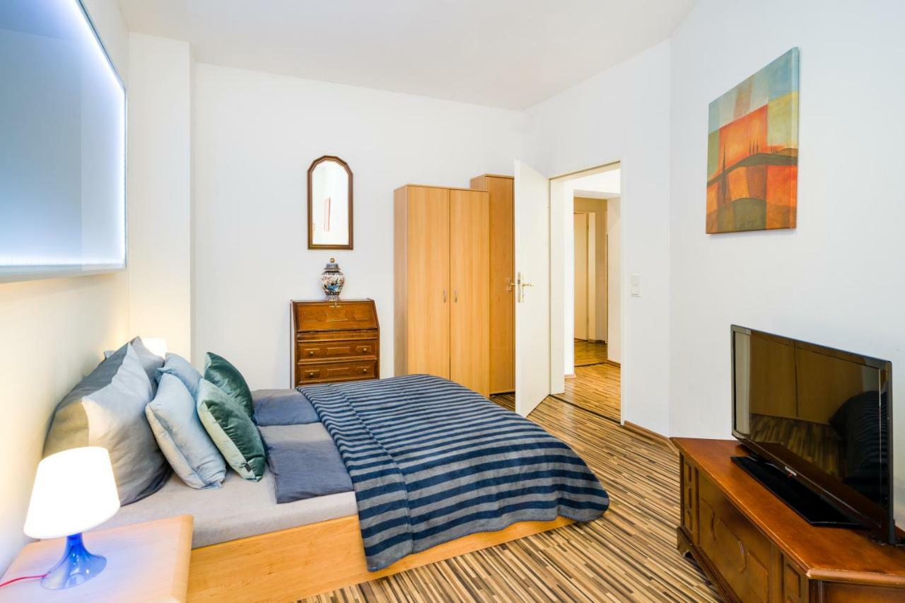 Guest house Mit 4 Zimmern Im Zentrum *