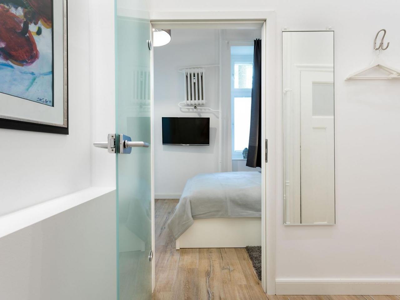 The Duesseldorfer, 1 Bedroom 1 Living Up To 4 People * Berlin