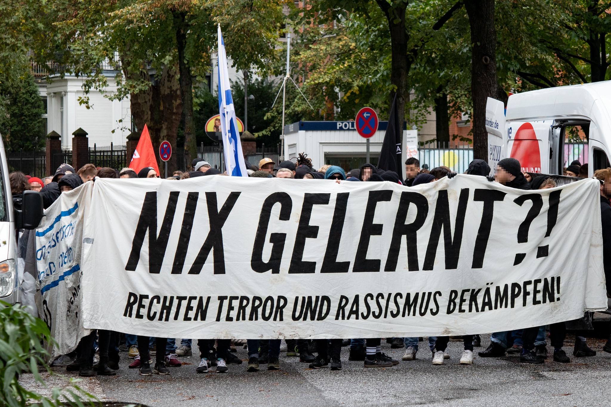 Wir brauchen einen Masterplan zum Schutz vor Rassismus ...